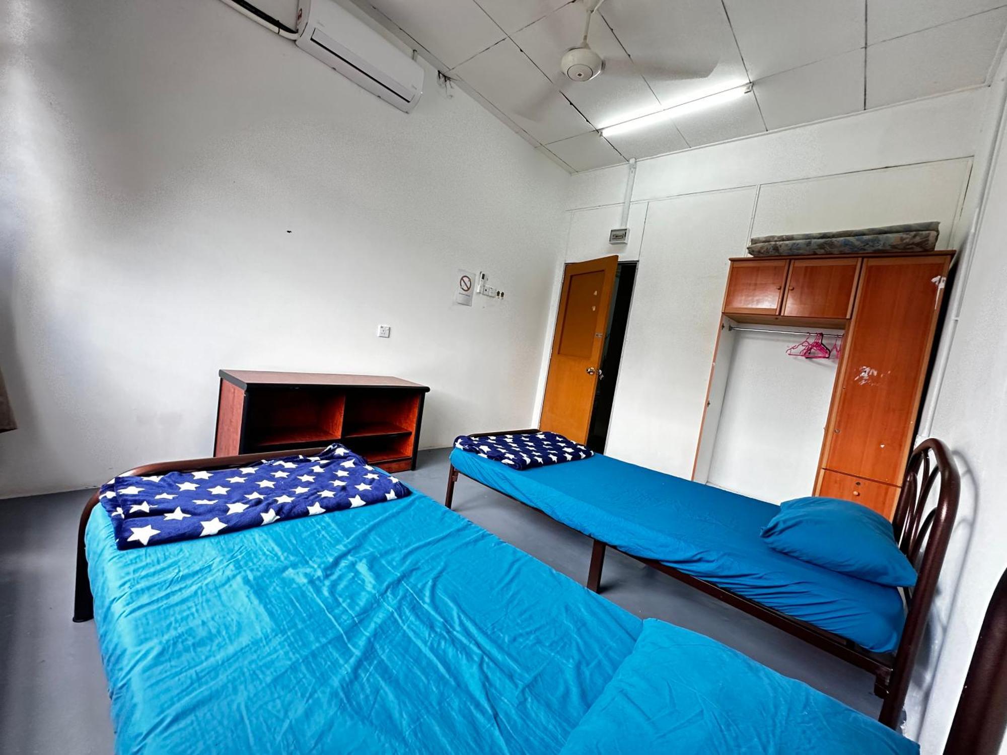 Jiaxin Dormitory - Puteri Wangsa 家馨旅舍 Ulu Tiram Luaran gambar