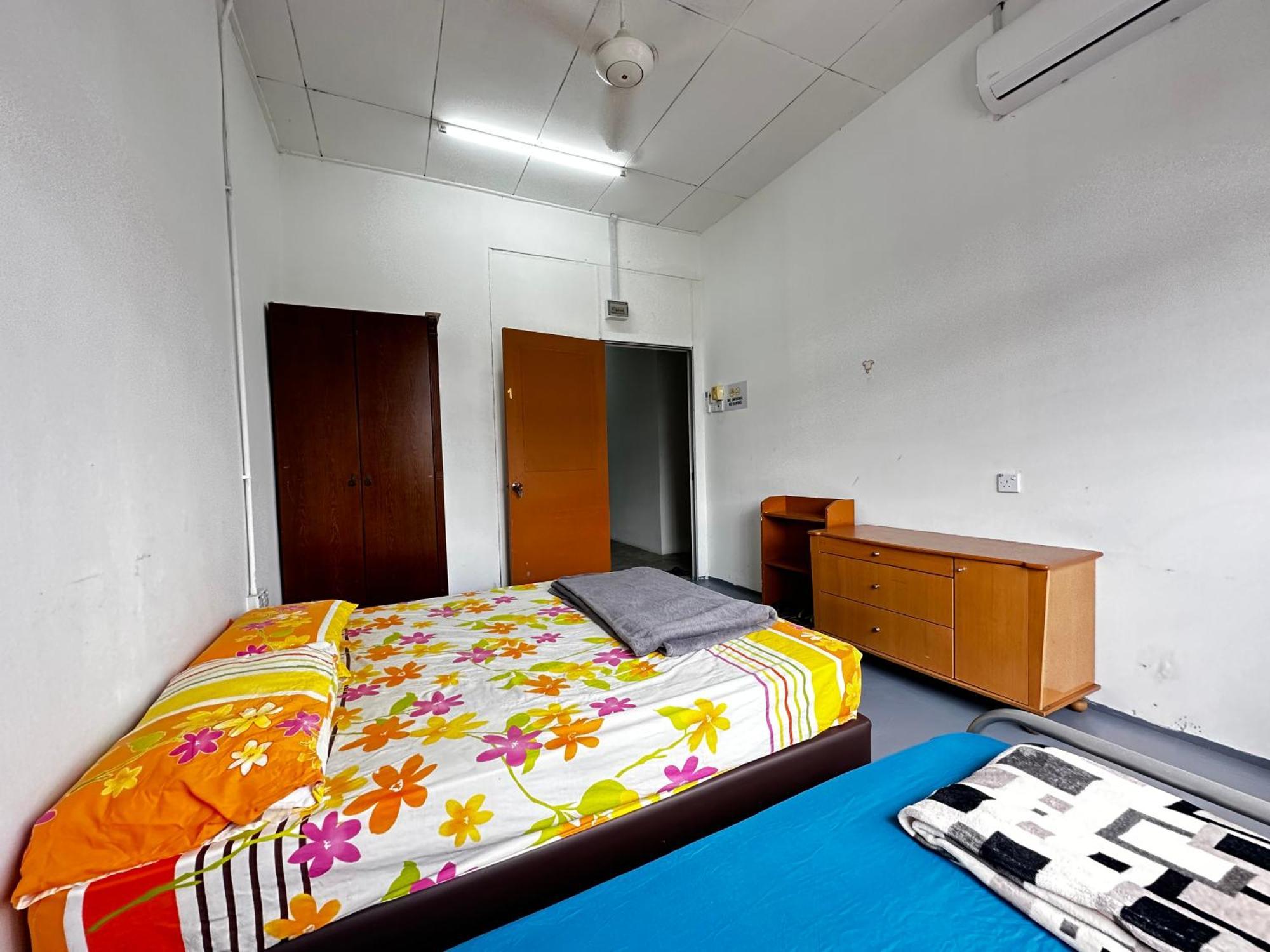 Jiaxin Dormitory - Puteri Wangsa 家馨旅舍 Ulu Tiram Luaran gambar