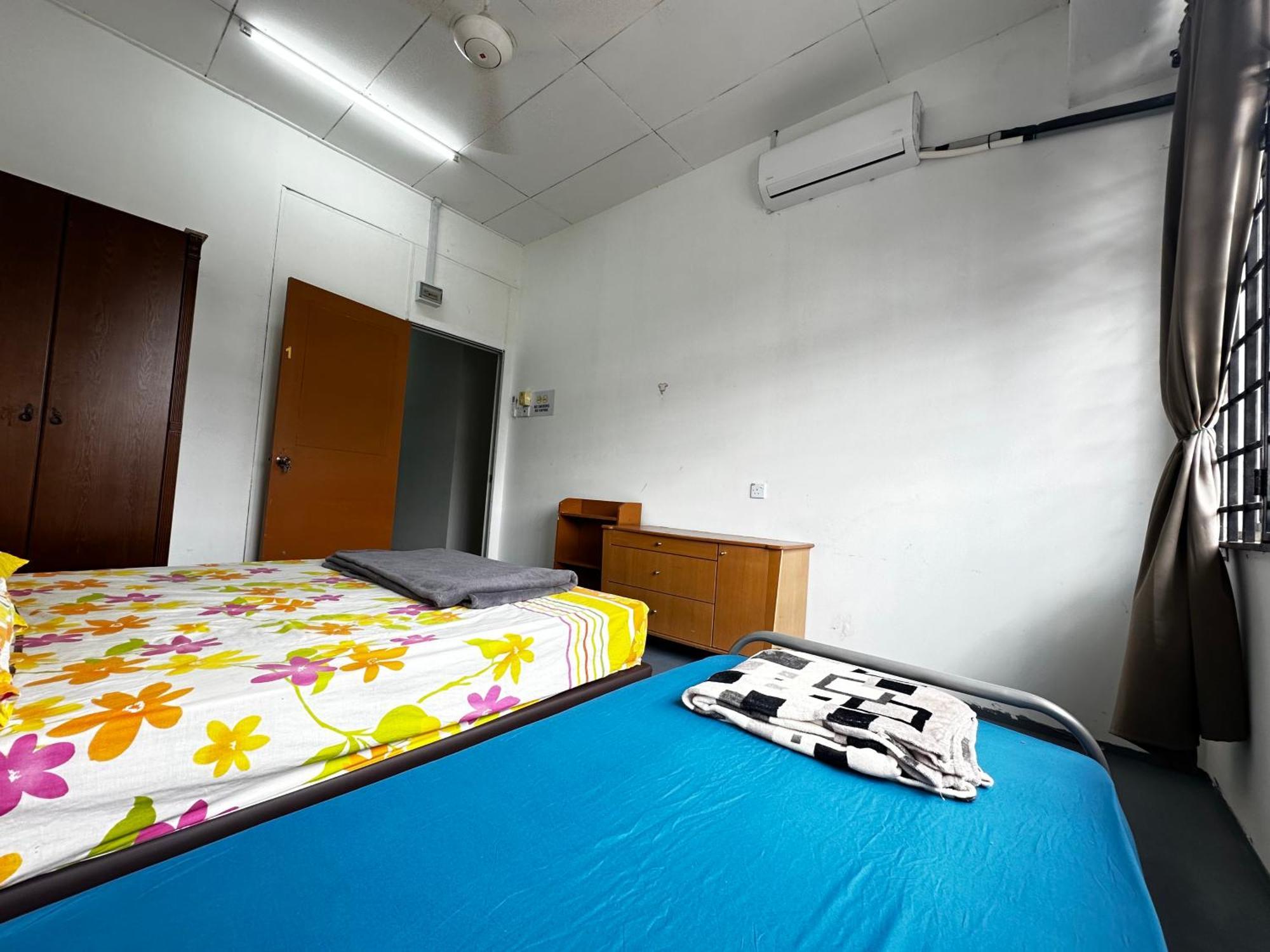 Jiaxin Dormitory - Puteri Wangsa 家馨旅舍 Ulu Tiram Luaran gambar