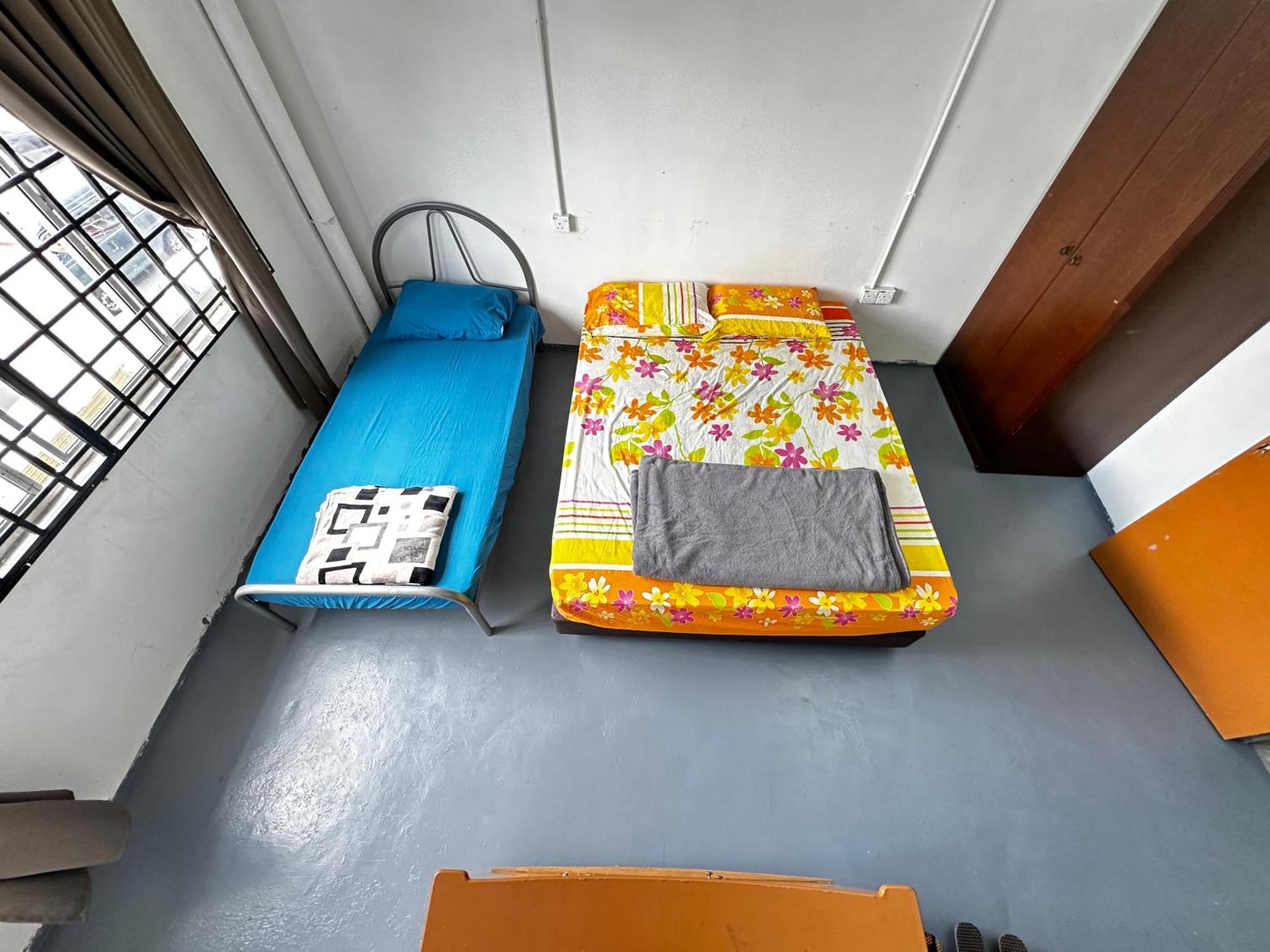Jiaxin Dormitory - Puteri Wangsa 家馨旅舍 Ulu Tiram Luaran gambar
