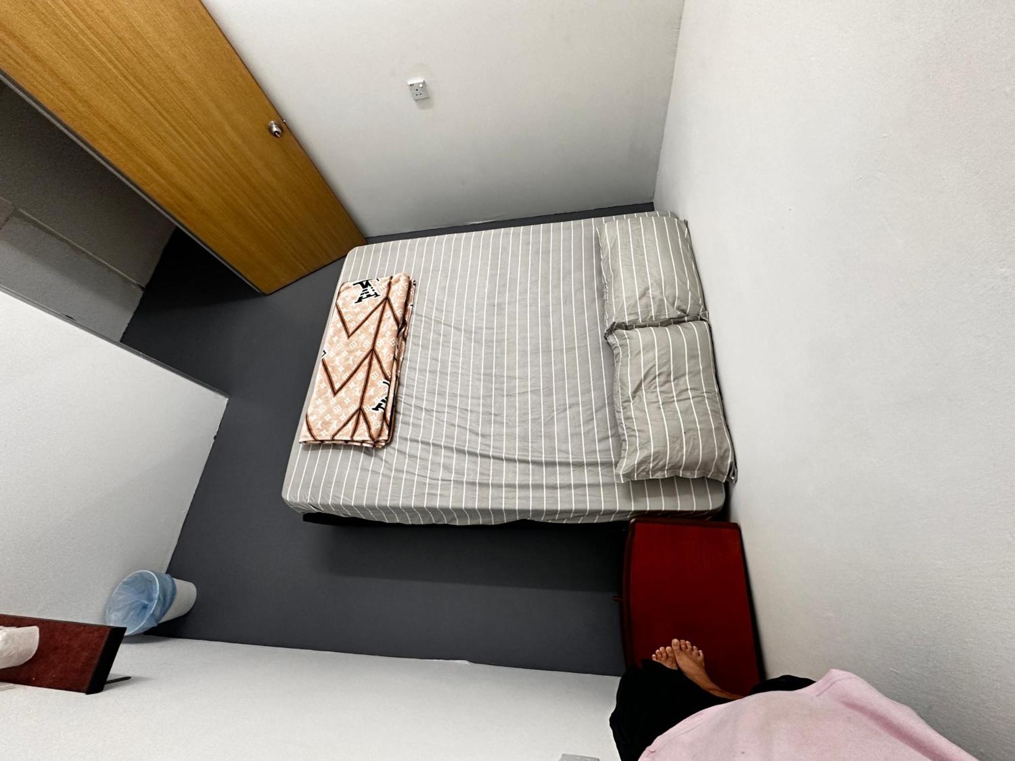 Jiaxin Dormitory - Puteri Wangsa 家馨旅舍 Ulu Tiram Luaran gambar