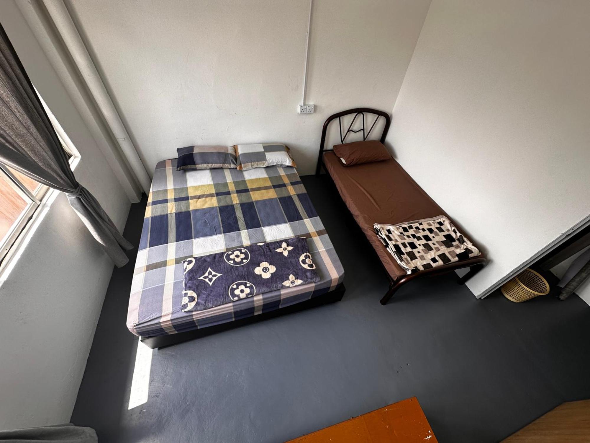Jiaxin Dormitory - Puteri Wangsa 家馨旅舍 Ulu Tiram Luaran gambar