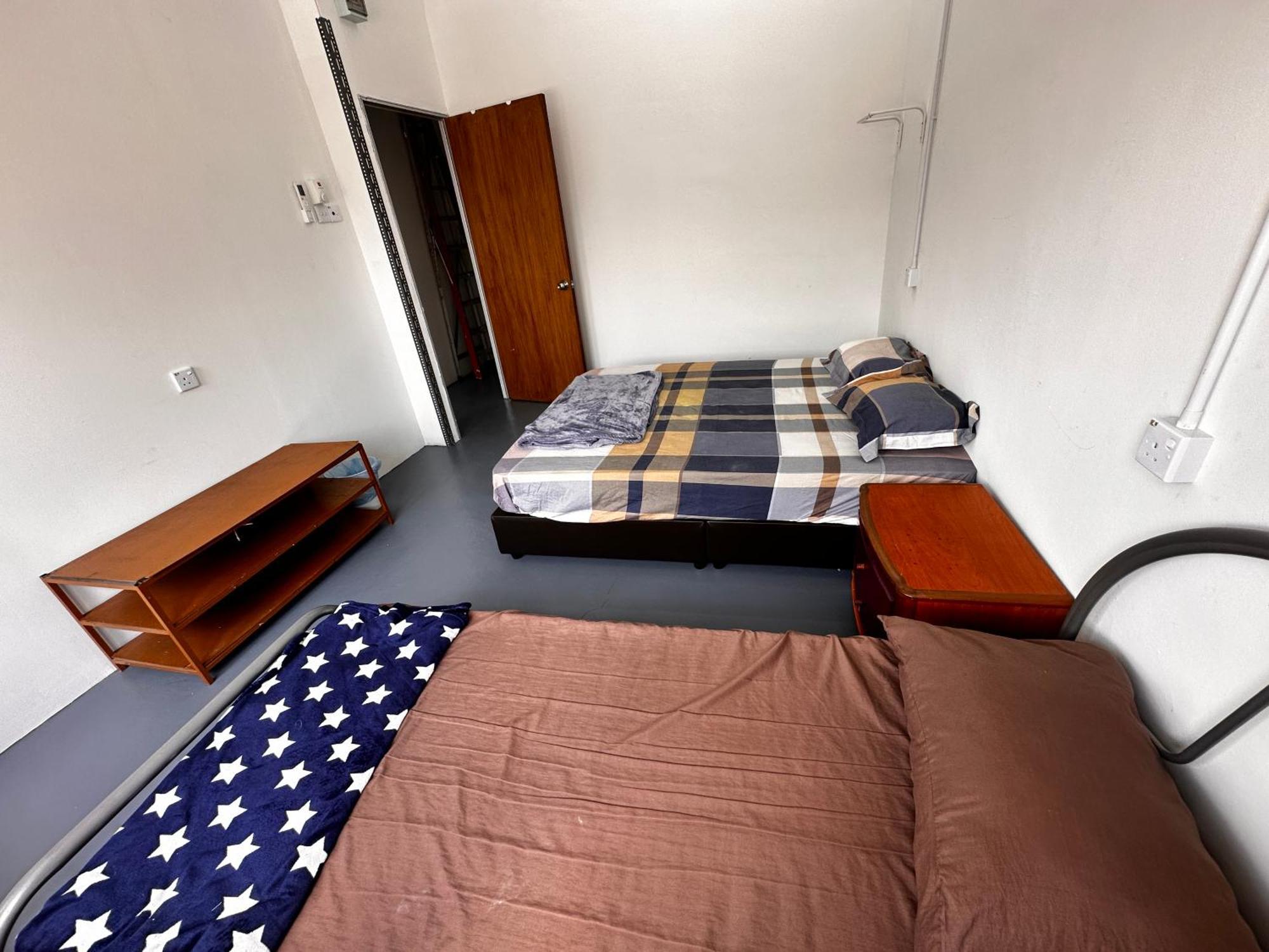 Jiaxin Dormitory - Puteri Wangsa 家馨旅舍 Ulu Tiram Luaran gambar