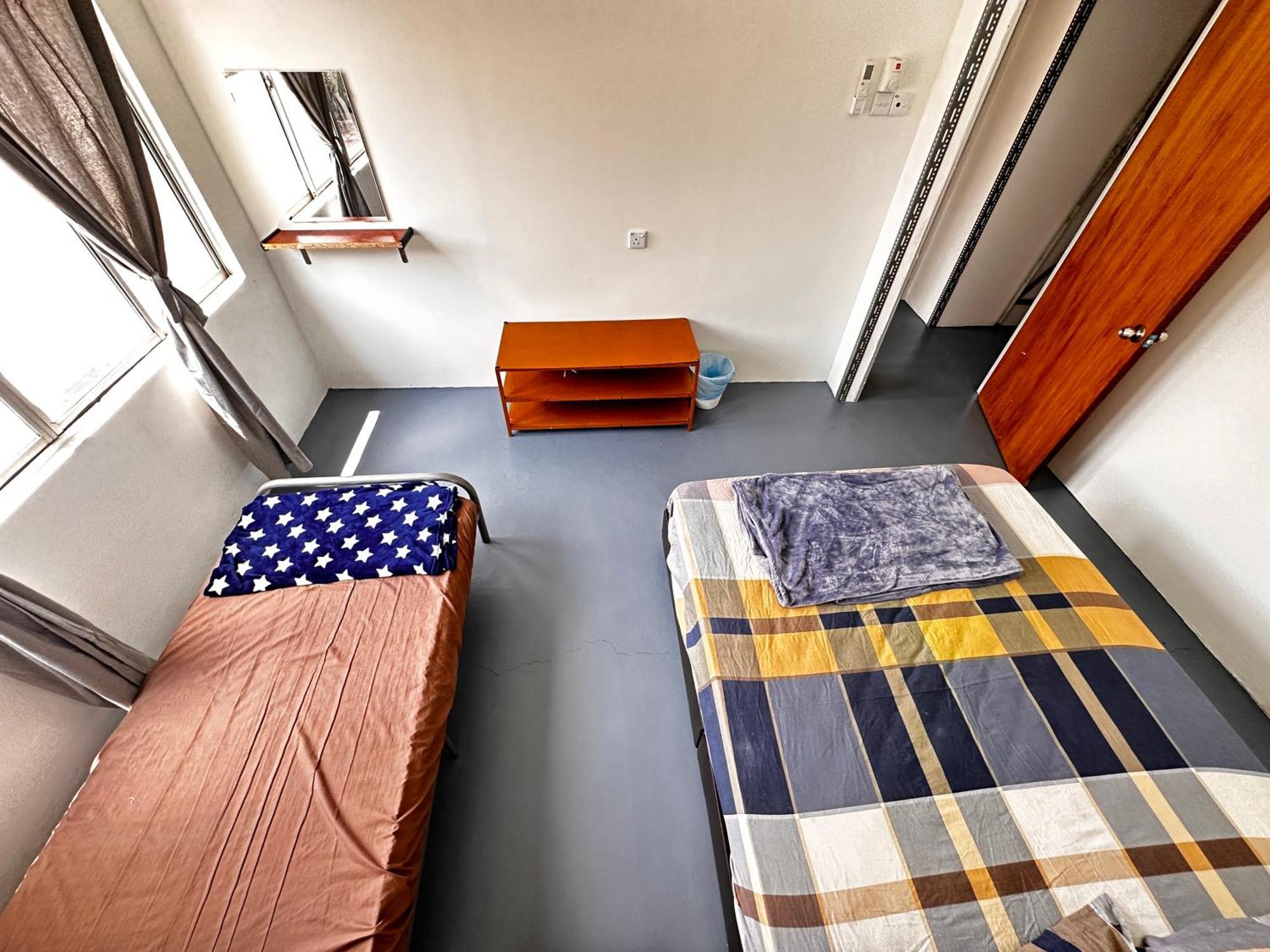 Jiaxin Dormitory - Puteri Wangsa 家馨旅舍 Ulu Tiram Luaran gambar