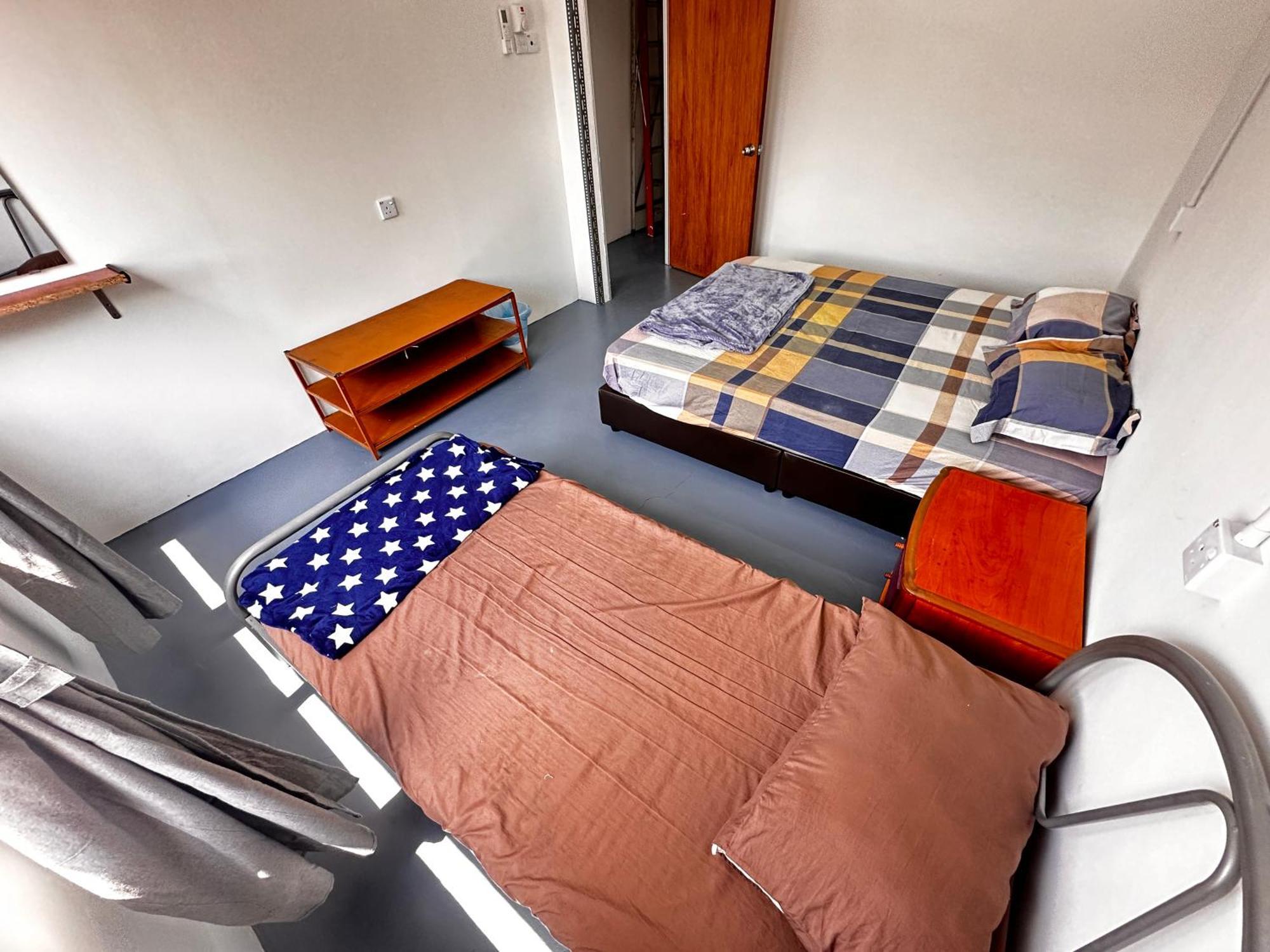 Jiaxin Dormitory - Puteri Wangsa 家馨旅舍 Ulu Tiram Luaran gambar
