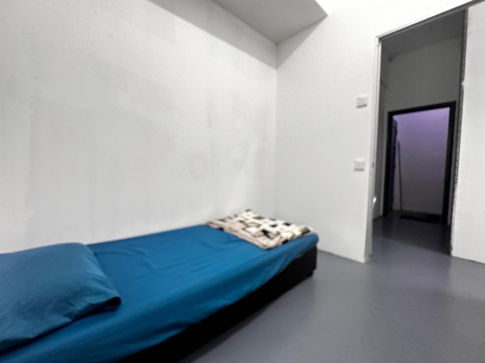 Jiaxin Dormitory - Puteri Wangsa 家馨旅舍 Ulu Tiram Luaran gambar